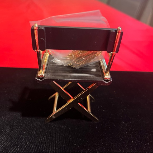 Ambassador Black Magnetic Paper Clip Chair. Brand new with gift box - Picture 3 of 11